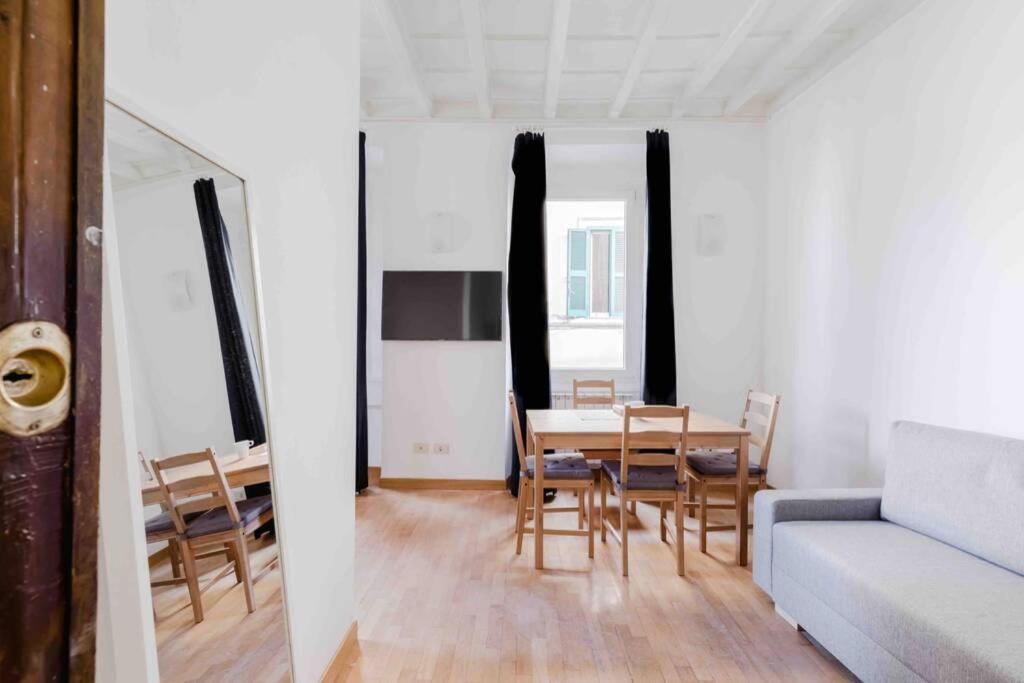 Elegant Trilussa Apartment Rome Exterior photo